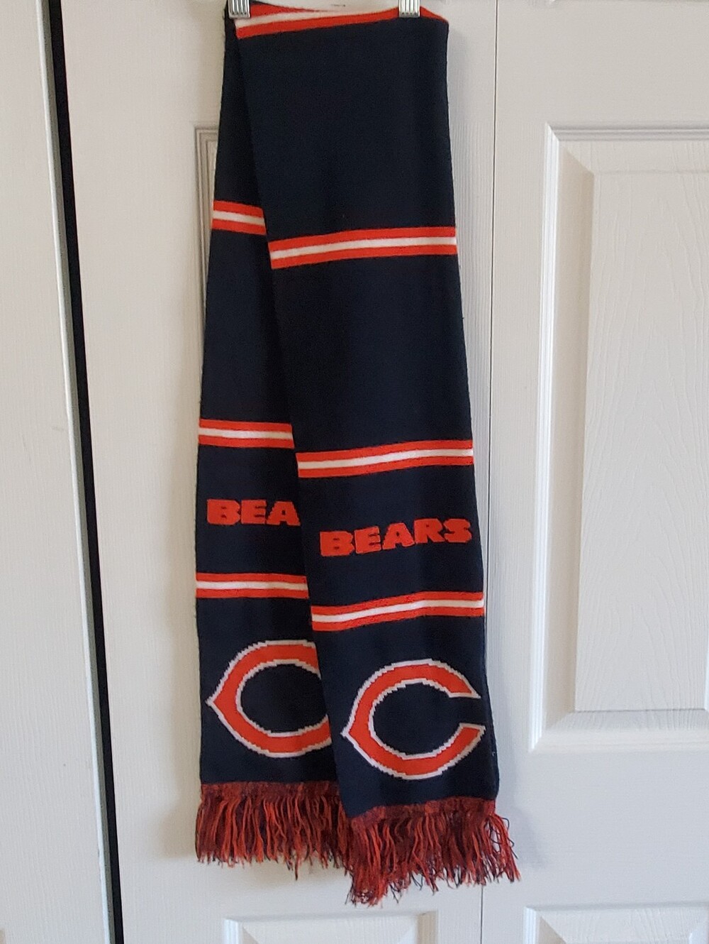 CHICAGO BEARS FOOTBALL NFL SCARF. NAVY ORANGE. FRINGE. SCARF